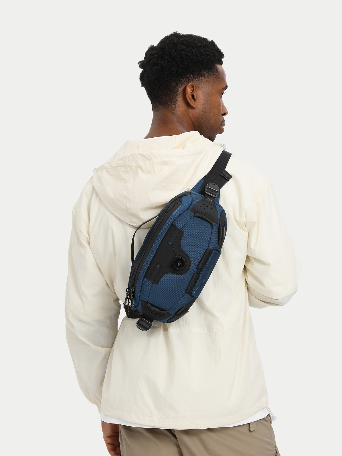 OZUKO Borsa a tracolla multifu - Tech Accessories Bag recensione e prezzo